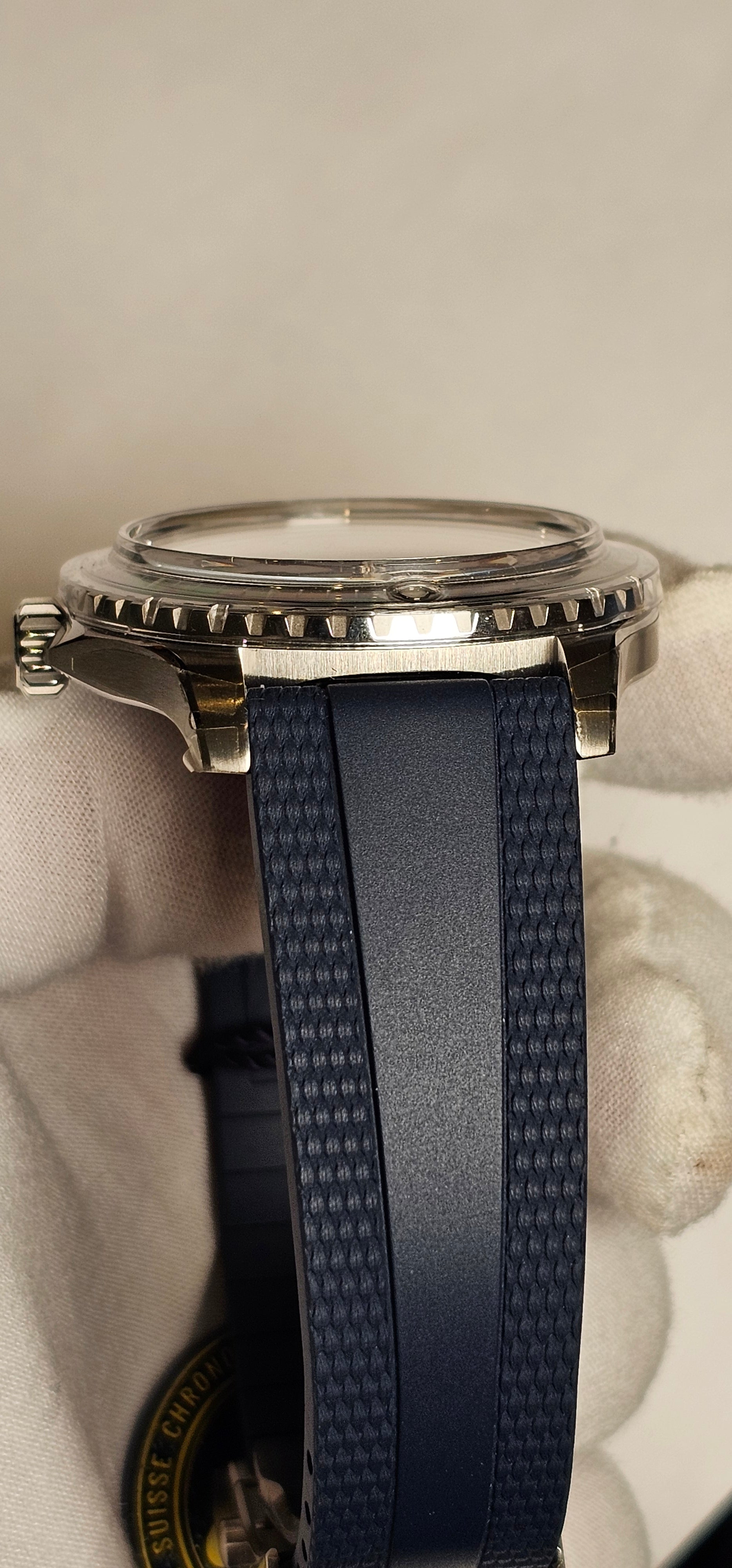***SOLD***Breitling Superocean 44 Reference #A17376 — Rubber Strap, Box & Papers
