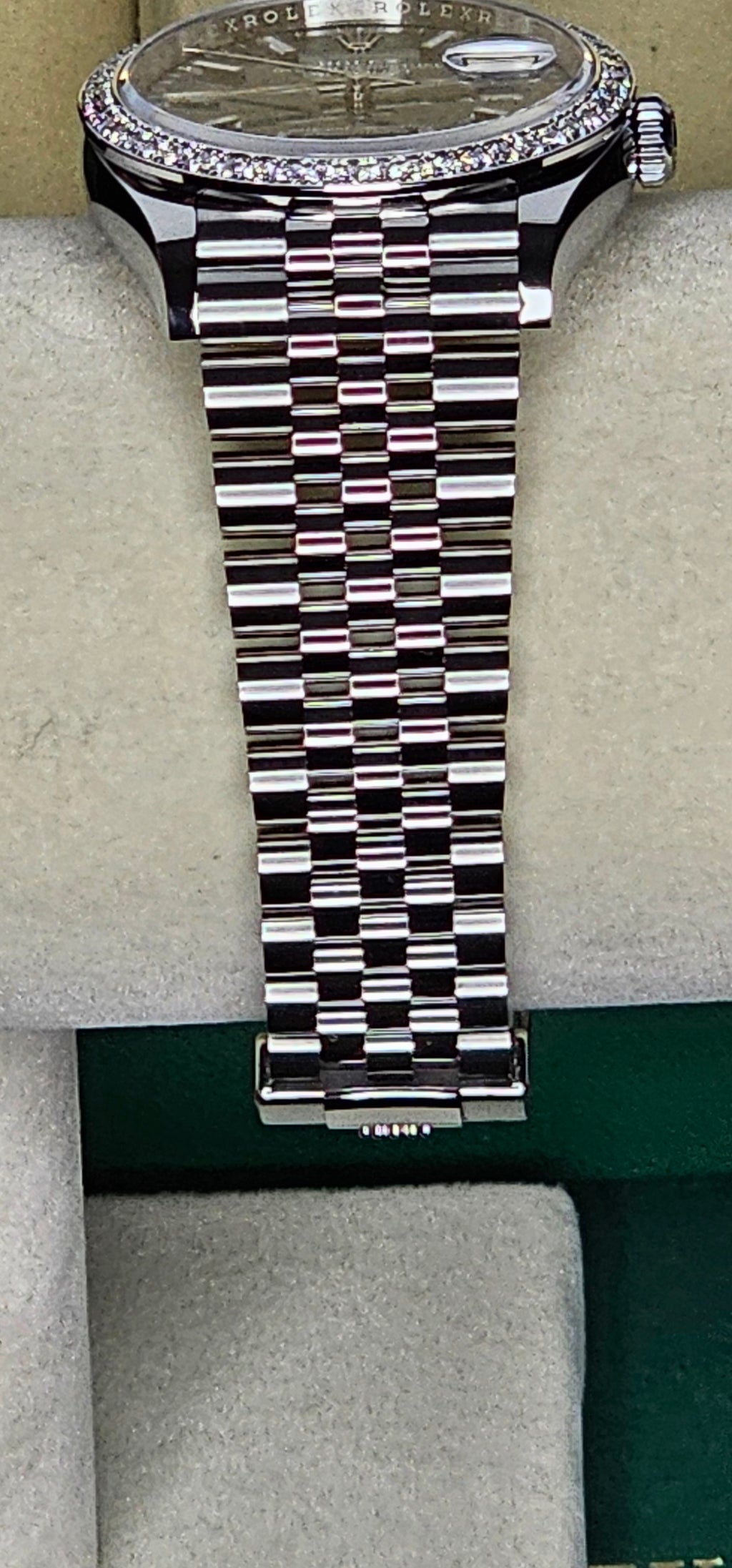 Rolex Datejust 36 Ref. 126282RBR — Mint Green Dial, Factory Diamond Bezel, Jubilee Bracelet
