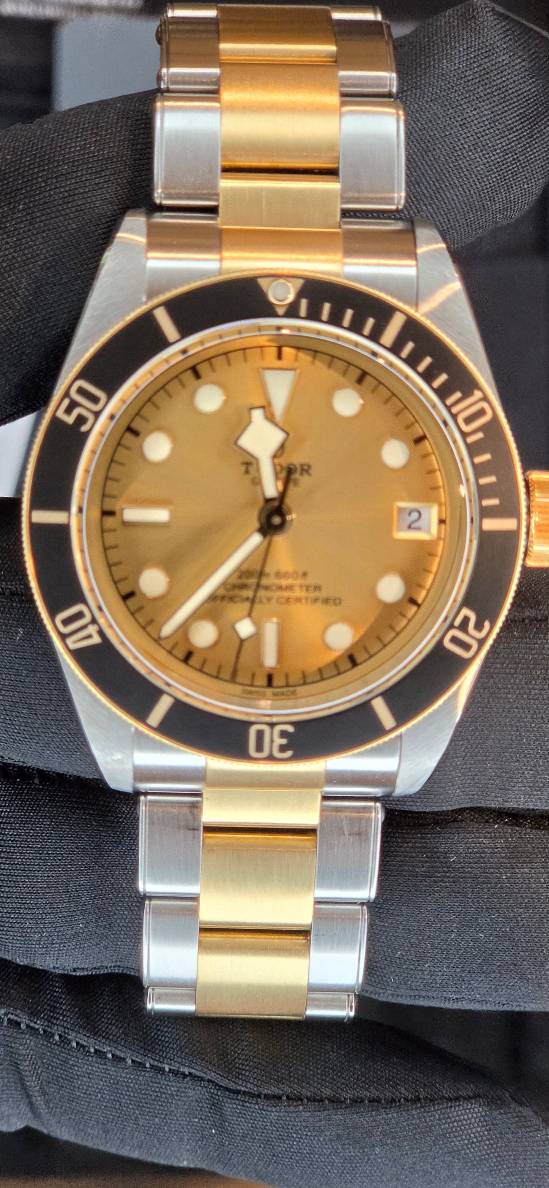 Tudor Black Bay S&G Reference #79733N — Champagne Dial, 18K Gold Bezel & Center Links