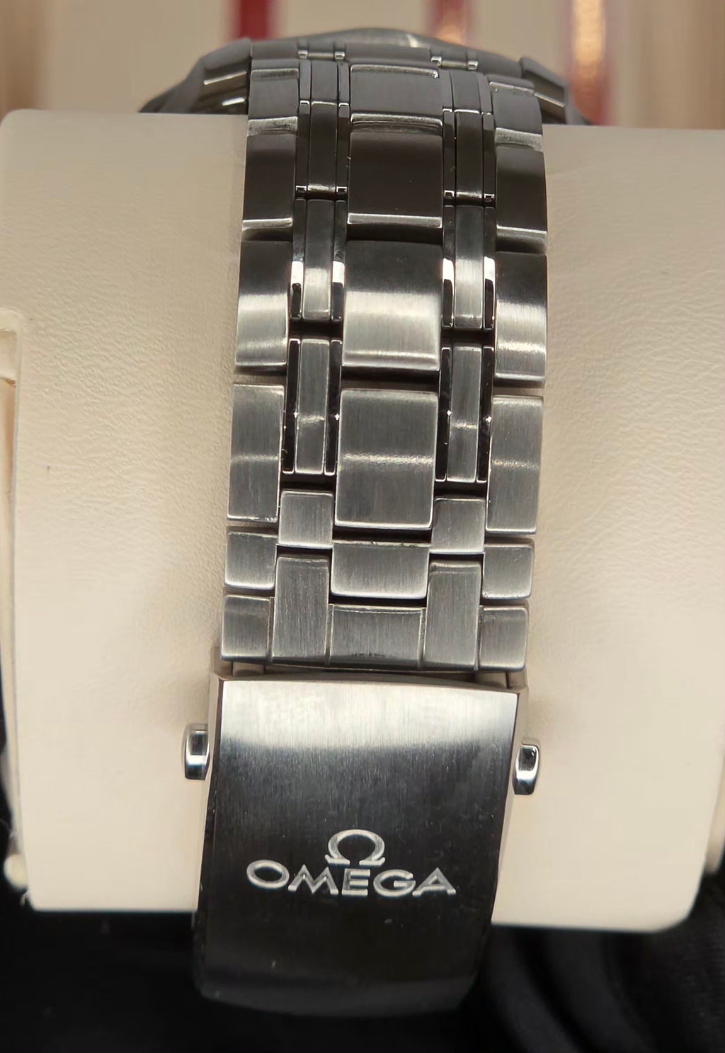 Omega Seamaster Diver 300M — Ref. 210.30.42.20.04.001, White Dial, Black Ceramic Bezel