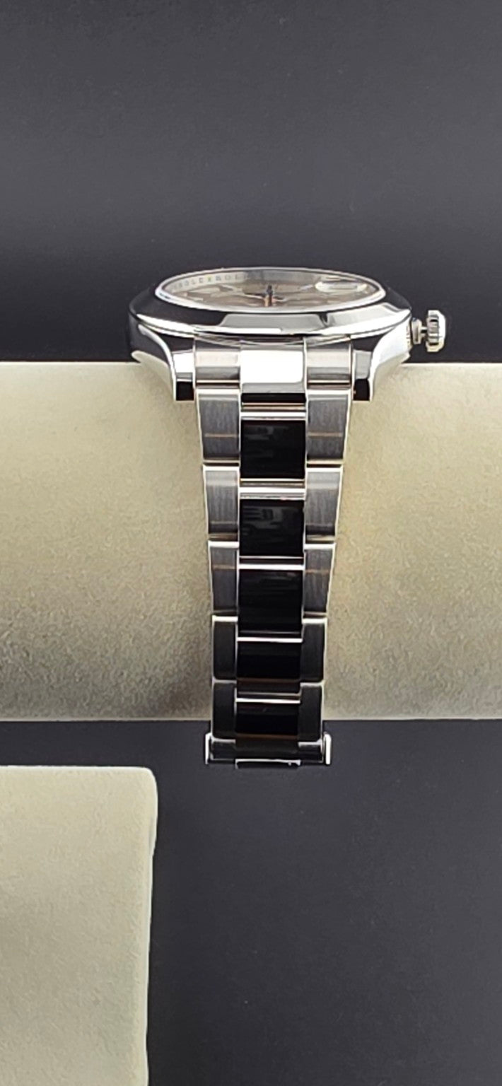Rolex Datejust 41 116300 Oyster bracelet front view