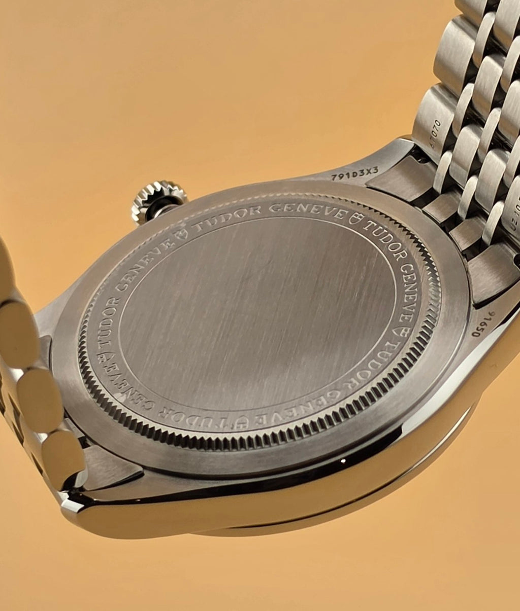 Tudor 1926 reference 91842 caseback and bracelet markings