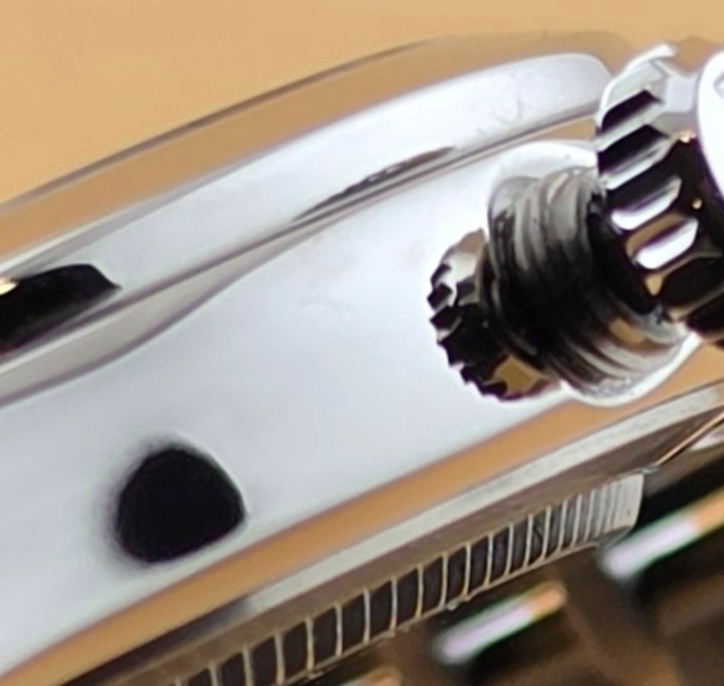 Tudor 1926 reference 91842 crown and case macro view